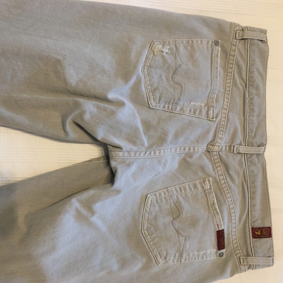 7 For All Mankind Grey Straight-Leg Cropped Jean - Picture 3 of 6